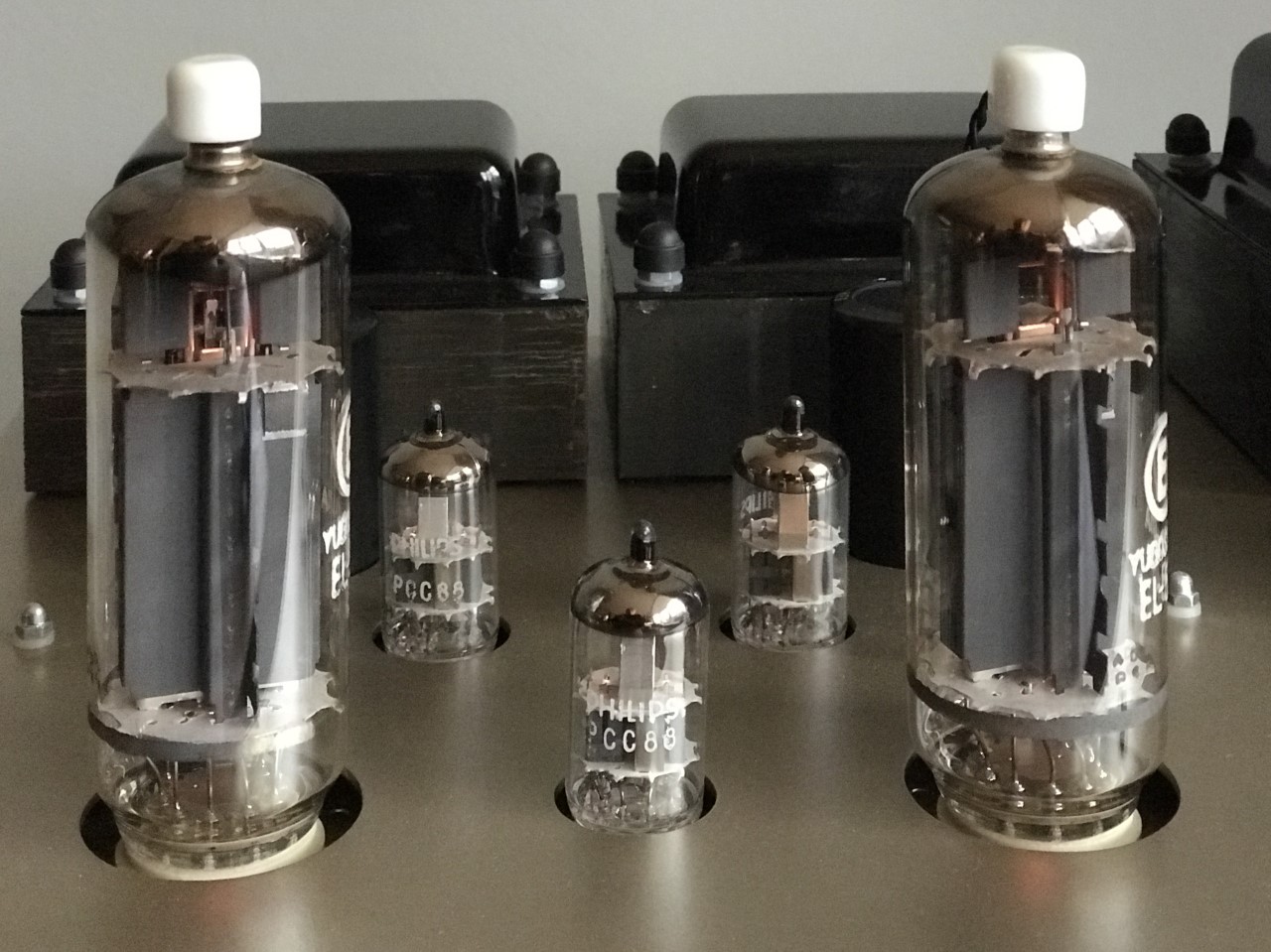 amplifier closeup
